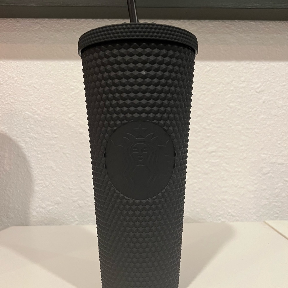 STARBUCKS BLACK MATTE TUMBLER 24 OZ